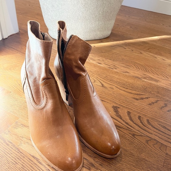 NWT Essa cowboy booties size 9 - Picture 2 of 12